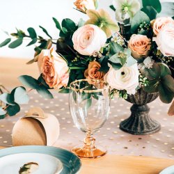 Bordlber - Organza - Vendbar med guld / slv prikker - 36 cm x 9 meter