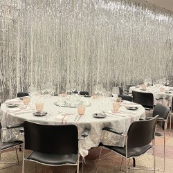 Dug - Stof med pailletter - Rund dia. 228 cm - Slv