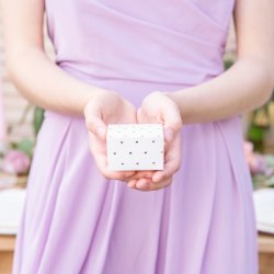 Favourbox med rosa guldhjerter - 10 stk.