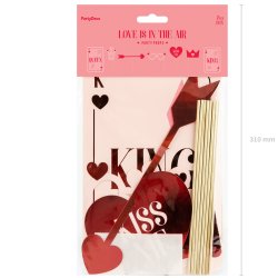 Photo Props - Love is in the air