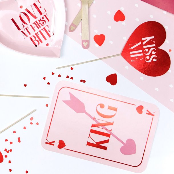 Photo Props - Love is in the air