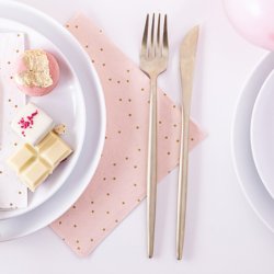 Servietter - Lyserd med guld prikker 33x33 cm